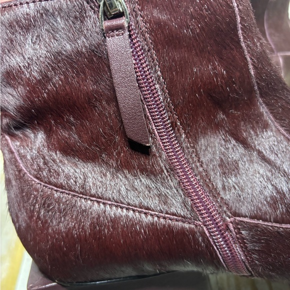 Kurt Lyle Pony Hair burgundy Booties